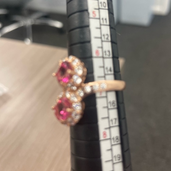 New Size 7 genuine, pink tourmaline and white CZ sterling ring - Picture 3 of 7